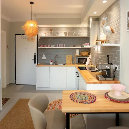 Cherry Palm Radhime - Happy Appartement Vlorë